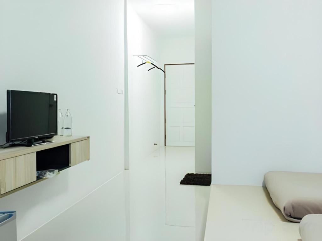 Cheaper Room Surat Thani Bagian luar foto