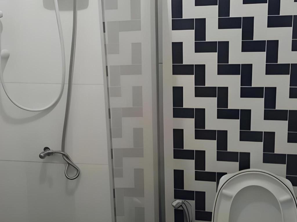 Cheaper Room Surat Thani Bagian luar foto